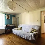 Nerida's-traditional 3 Bedroom Townhouse-bbq-view *