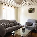 Nerida's-traditional 3 Bedroom Townhouse-bbq-view 別荘 *