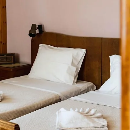 Nerida's-traditional 3 Bedroom Townhouse-bbq-view