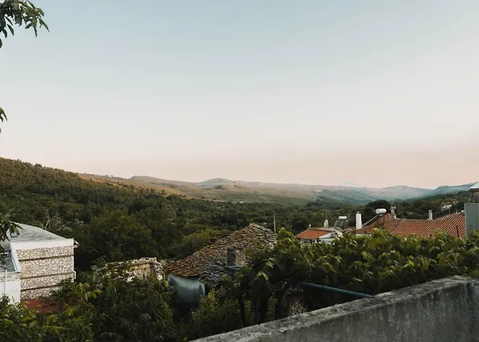 Nerida's-traditional 3 Bedroom Townhouse-bbq-view Tatil Evi *